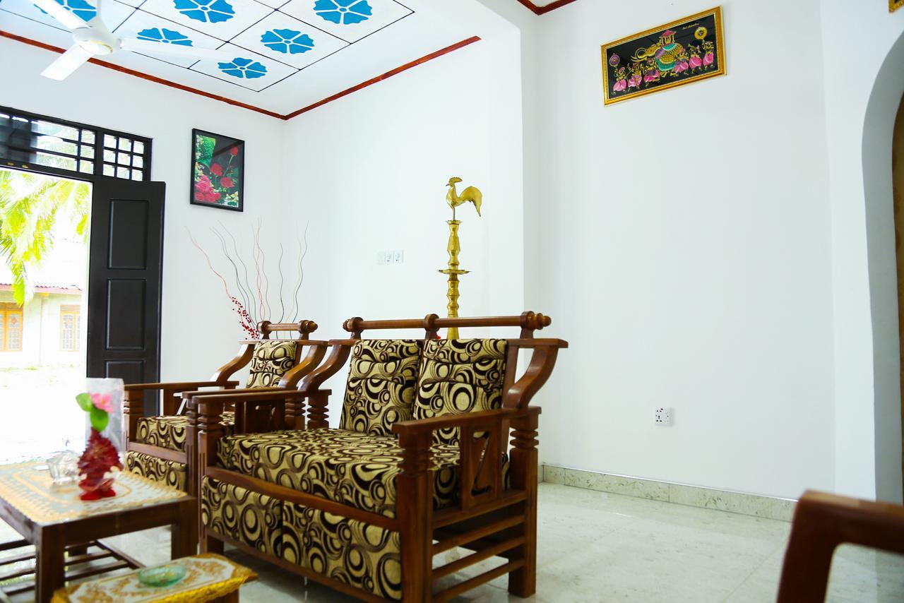 Induruwa Villa Bentota Exteriör bild